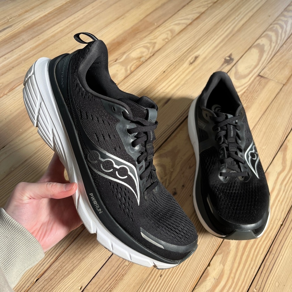 Saucony‎ Guide 16 Womens Running Shoes Black White Athletic sneaker Size 12
